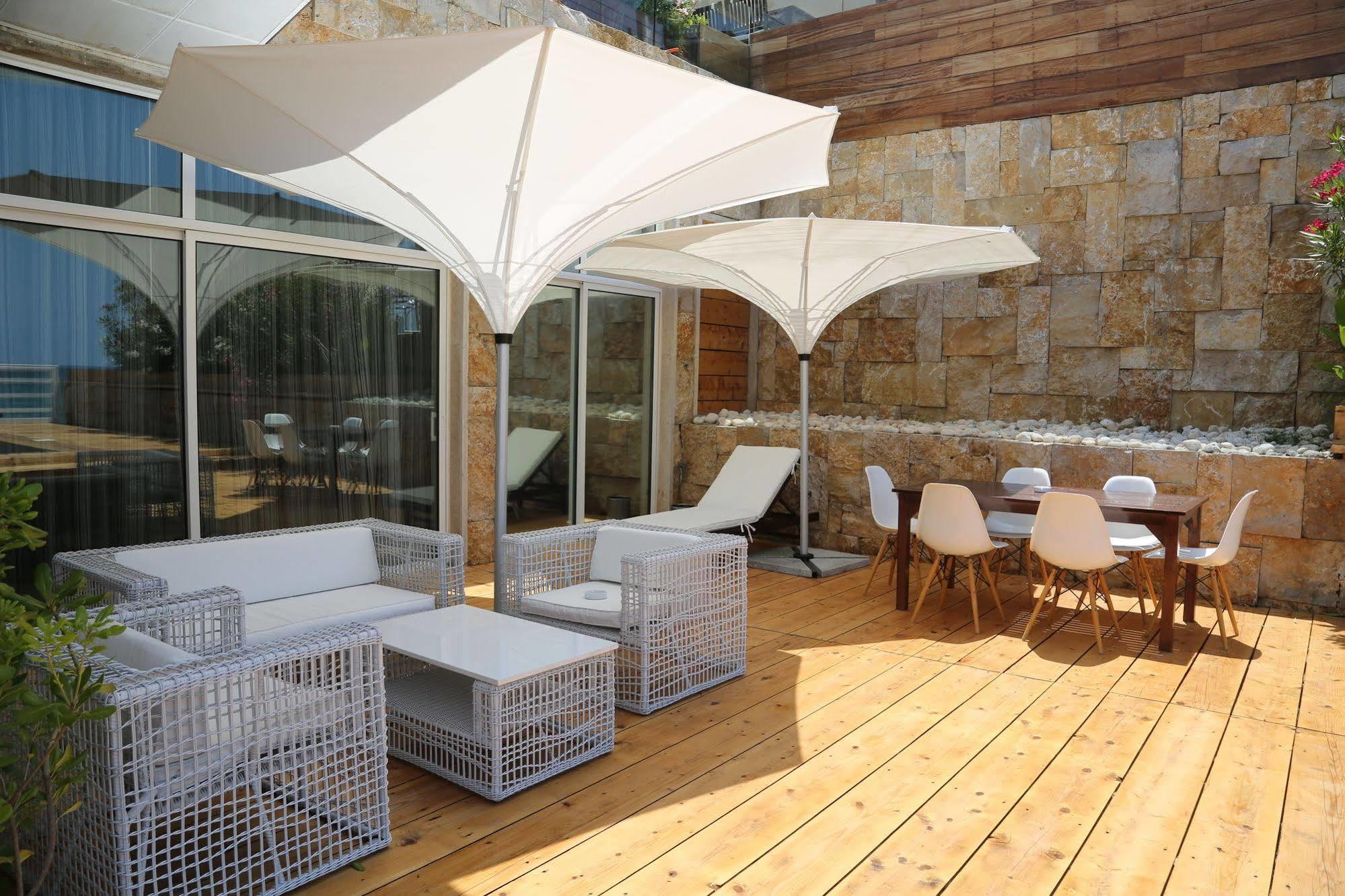 Veer Luxury Boutique Hotel & Beach Club Jounieh Eksteriør bilde